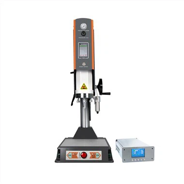 Mașină automată de sudură cu ultrasunete